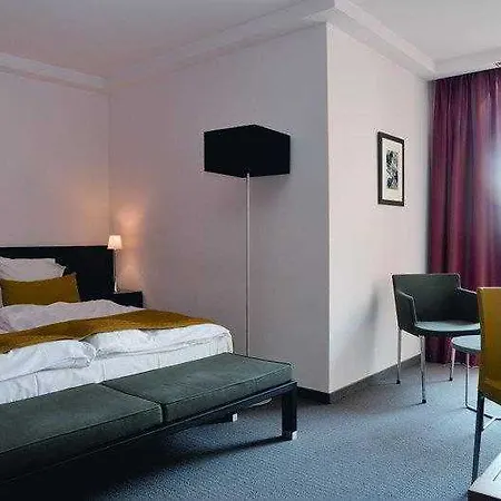 Hotel Grand Bristol