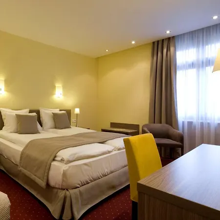 Grand Bristol By Collection Otel 4*