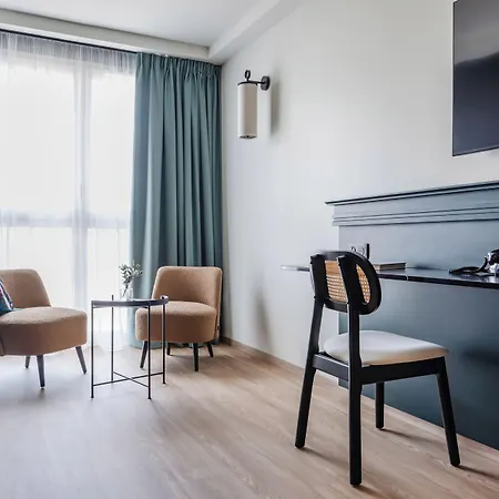 Grand Bristol By Collection Colmar