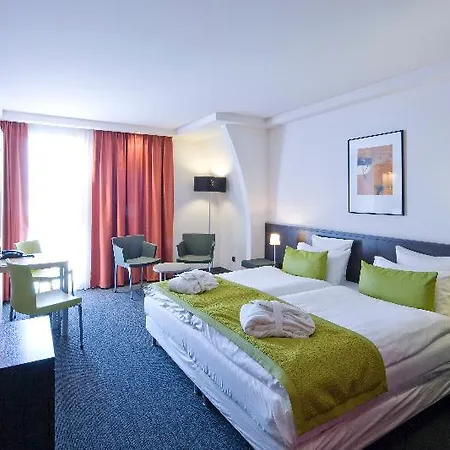 Grand Bristol Hotel 4*