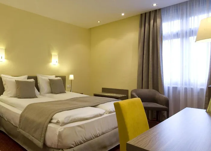 Grand Bristol By Collection 4*