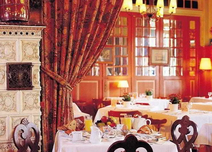 Grand Bristol By Collection