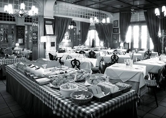 Grand Bristol By Collection